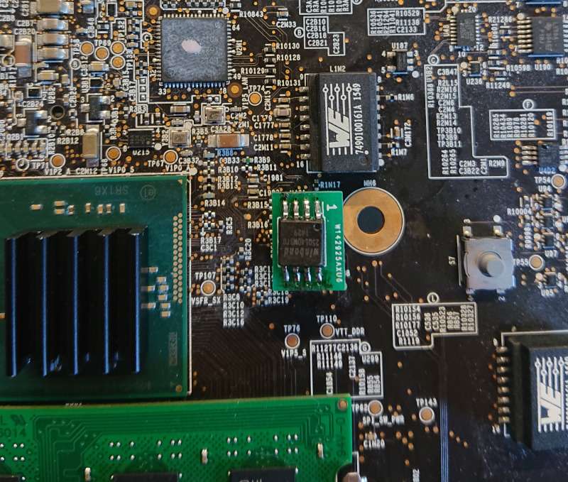 /sravan/system76-coreboot/raw/commit/b3d24d33606f01fcdda54ba50dc9bbb51e02bac7/Documentation/mainboard/opencellular/rotundu_flash.jpg