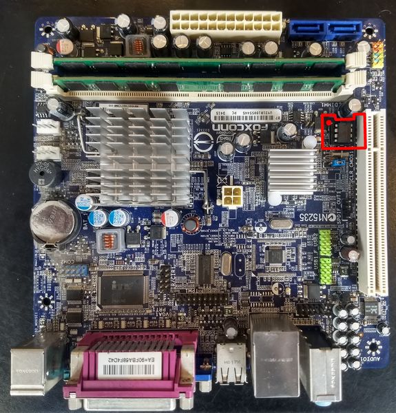 /sravan/system76-coreboot/raw/commit/c5160986cf9aa21a5e8b51d0647f18e8c3fc1dc2/Documentation/mainboard/foxconn/d41s_flash.jpg