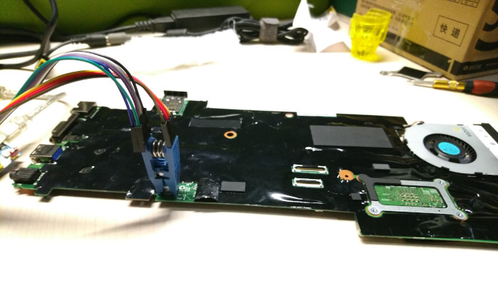 /sravan/system76-coreboot/raw/commit/c5160986cf9aa21a5e8b51d0647f18e8c3fc1dc2/Documentation/mainboard/lenovo/t431s_programming.jpg